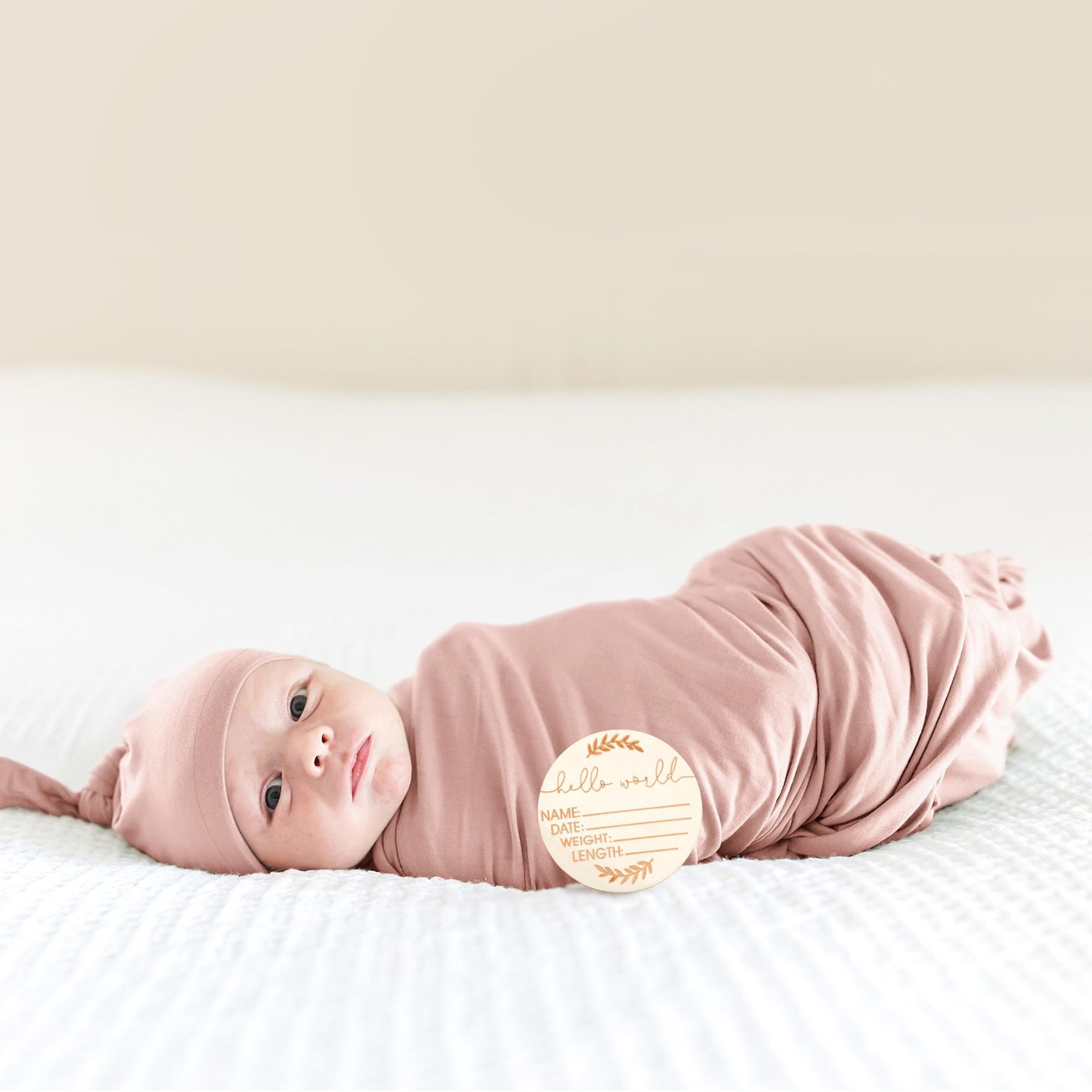 بطانية استقبال للمواليد الجدد  - مراجعة Baby Nursery Sets وسعره